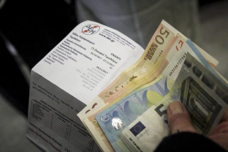 ΔΕΗ: Δεν χάνουν οι καταναλωτές την έκπτωση του 15%